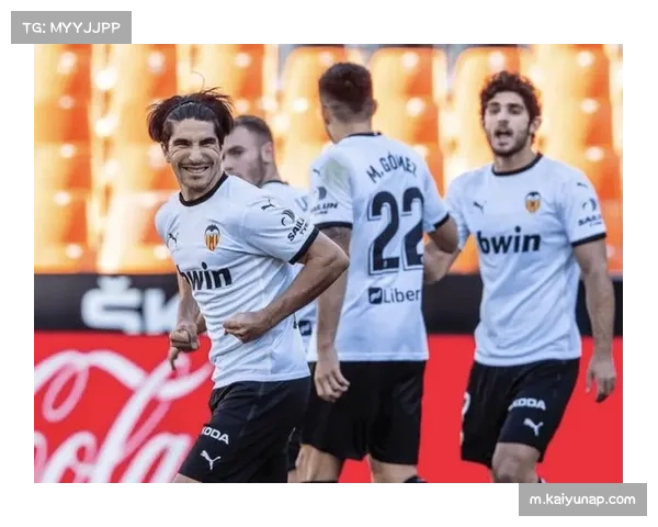 瓦伦西亚保级路上拿下关键三分 球队士气得到提振